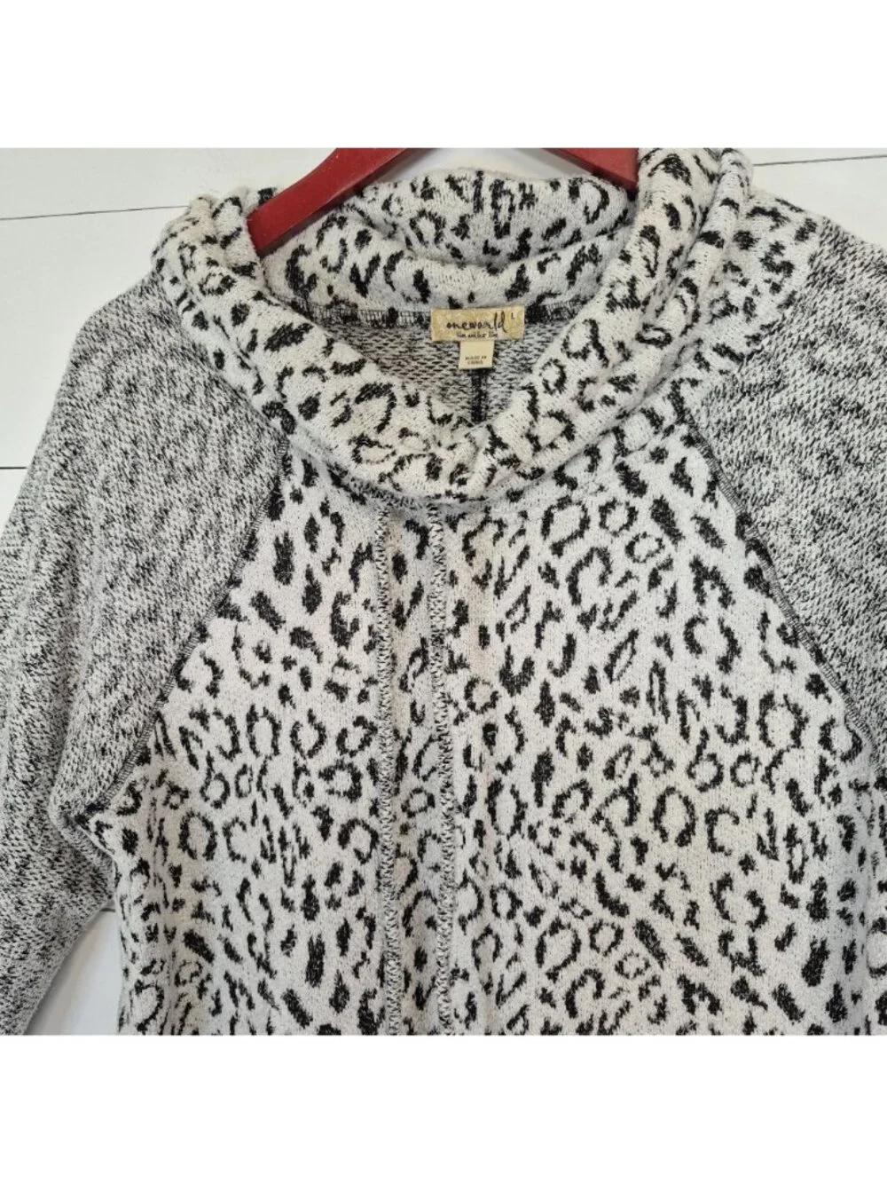 OneWorld Womens Cowl Neck Leopard Print Sweater Long Sleeve Lightweight Size L - Picture 3 of 6